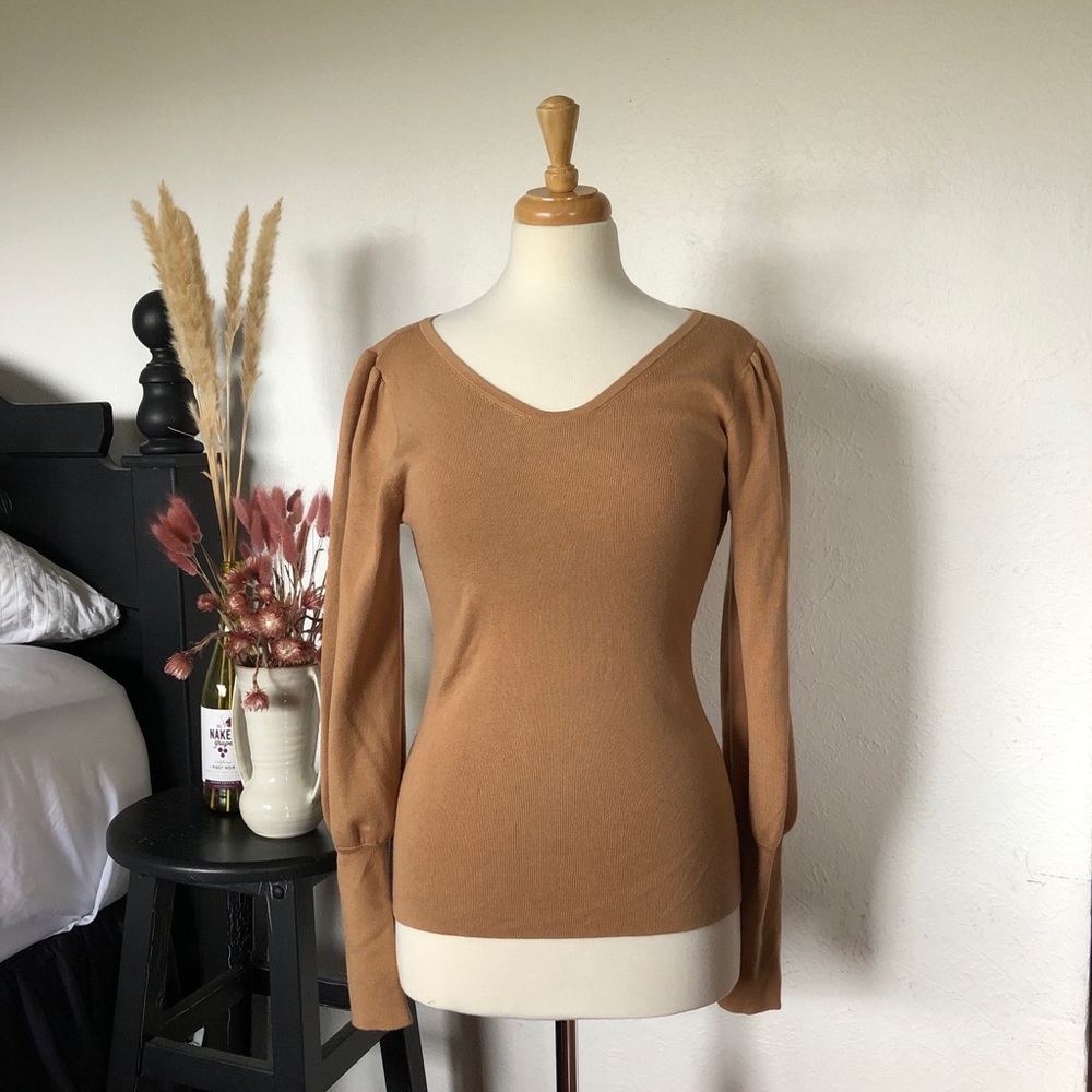 RACHEL PARCELL V-Neck Sweater